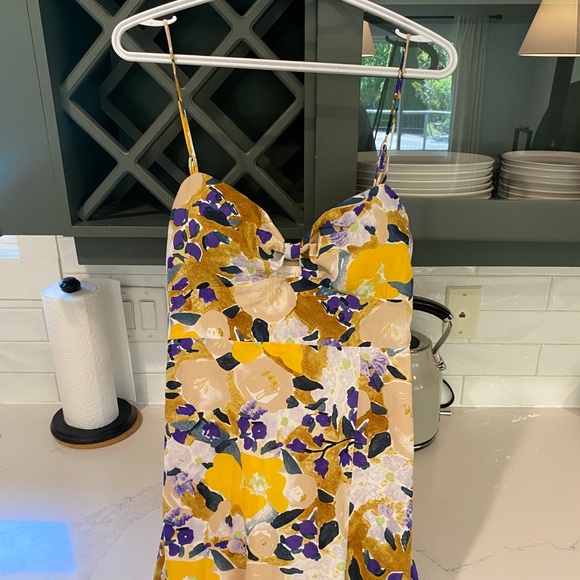 Floral Summer Dress with Silt and Cutout Detail M - Picture 2 of 4